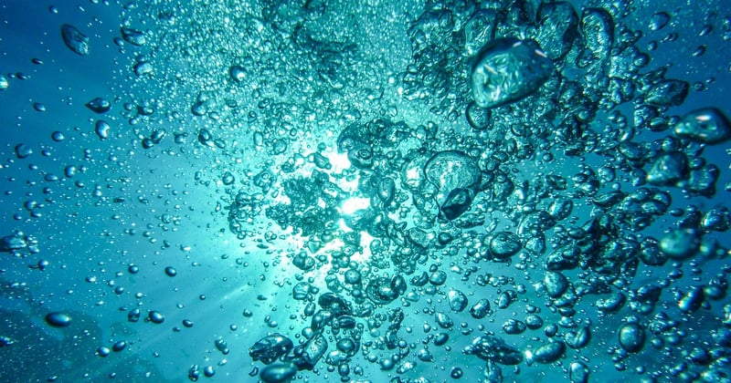 Air dans la pompe piscine : 7 solutions pour la purger vite